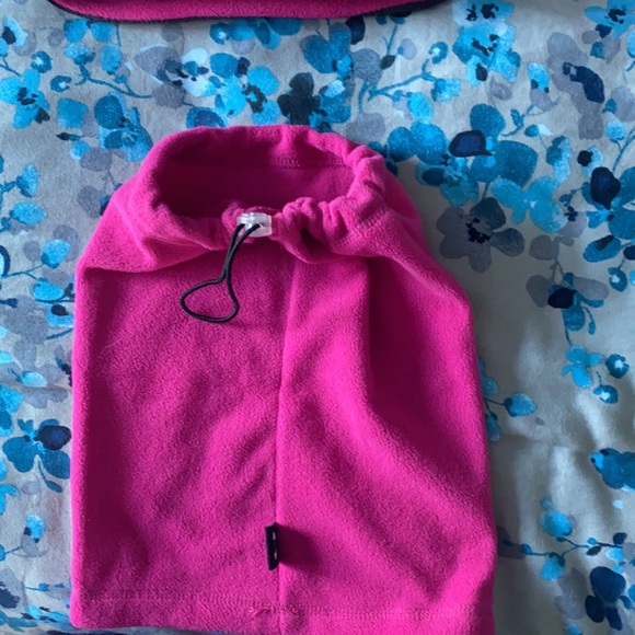 Under armour reversible hat and neck warmer - Picture 3 of 3